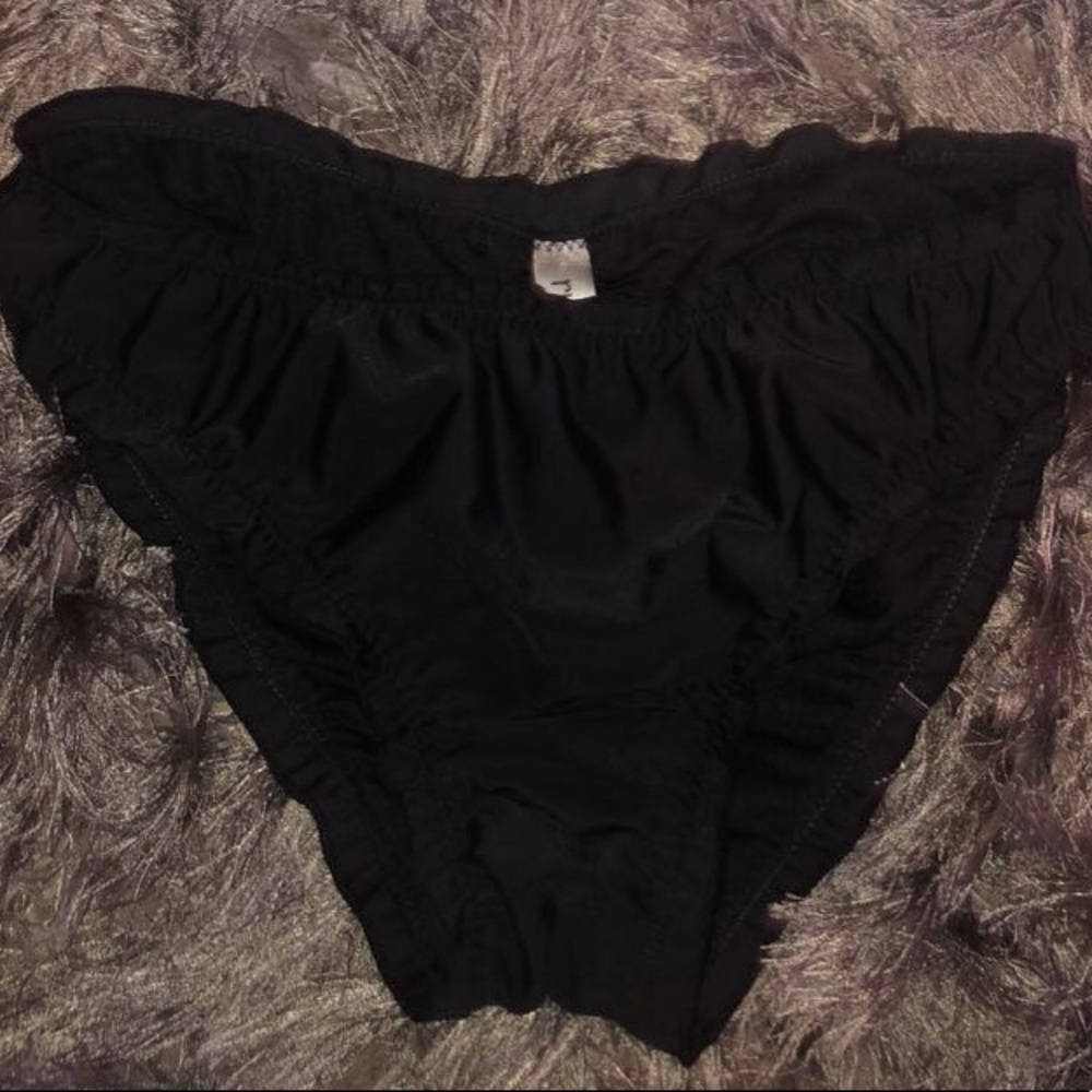 black ruched bikini bottoms - size small (NWOT)